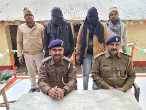   अवैध संबंध से नाराज बेटे ने दोस्तों के साथ मिलकर की पिता की हत्या !