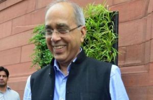  राम मंदिर निर्माण समिति के प्रमुख ने एम्स में कोविड-19 का टीका लगवाया