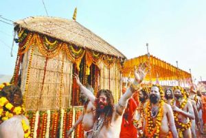  जूना अखाड़े सहित अन्य अखाड़ों की निकली भव्य पेशवाई