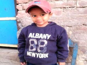 स्कूल से लौटते समय गायब हुआ, नाले से निकाल अस्पताल ले जाते समय मासूम की मौत
