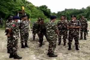  सुरक्षा बलों ने चार नक्सलियों को मार गिराया