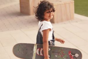  पांच साल की नन्हीं जानकी स्केटिंग के जरिए कर रही कमाल, सोशल मीडिया पर वायरल हुआ वीडियो