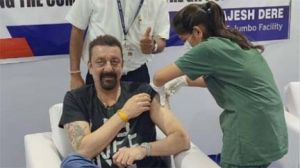  संजय दत्त ने लगवाया कोविड-19 का टीका