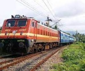 तीर्थ स्थलों के लिए दो विशेष ट्रेनें चलाएगा पूर्वोत्तर रेलवे