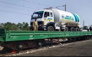   राष्ट्रीय इस्पात निगम के कारखाने से महाराष्ट्र के लिए निकली ऑक्सीजन एक्सप्रेस