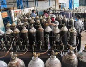  इस राज्य ने  लौह व इस्पात उद्योग बंद करके इसकी ऑक्सीजन के चिकित्सीय इस्तेमाल के आदेश दिए