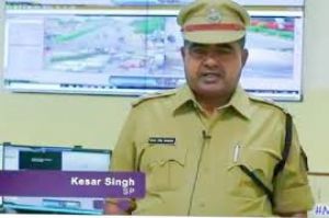  दुकान में बंद रह गई दो महिलाओं को पुलिस ने निकाला