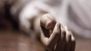  कोरोना वायरस से संक्रमित पत्नी की हत्या कर पति ने की आत्महत्या  !