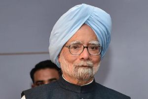  कोरोना संक्रमण से उबरने के बाद मनमोहन सिंह को एम्स से छुट्टी मिली