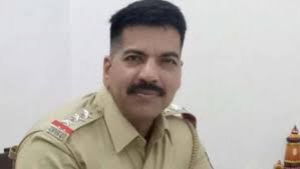  मुठभेड़ विशेषज्ञ  दया नायक समेत दो अधिकारियों का तबादला