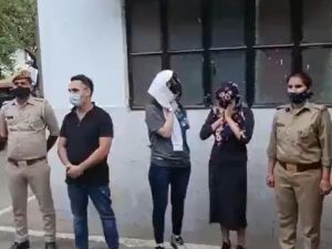 रेव पार्टी कर रहे एक विदेशी मॉडल और 15 आरोपियों को पुलिस ने गिरफ्तार किया