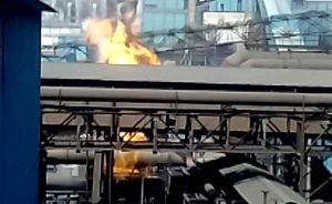   इस्पात कारखाने में विस्फोट होने से 10 श्रमिक घायल