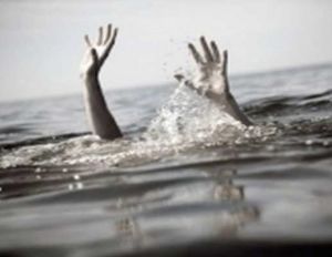 बरसाती नदी में डूबने से दो बच्चियों की मौत