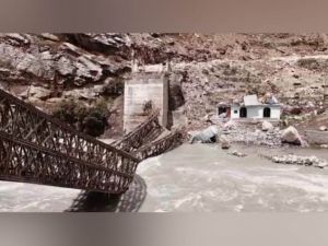  हिमाचल प्रदेश के किन्नौर में फंसे 60 से अधिक पर्यटकों को निकाला गया