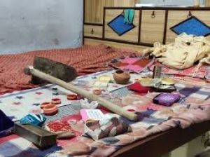 परिवार के 6 लोगों ने एक साथ रात में खाना खाया; सुबह तक सास, बहू और पोते की जान चली गई, 3 की हालत गंभीर