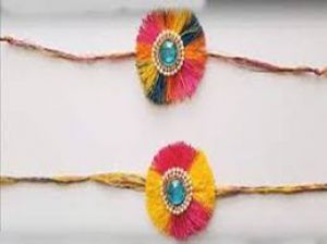  डॉक्टर-नर्सों को भेजी हाथों से बनाई राखियां