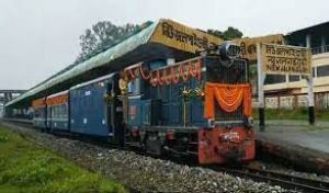  न्यू जलपाईगुड़ी-दार्जिलिंग मार्ग पर टॉय ट्रेन सेवा 17 महीने बाद बहाल