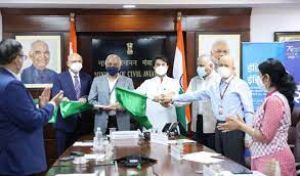 कोविड-19 की स्थिति काबू आने पर इंदौर-दुबई उड़ान 17 माह बाद बहाल, सिंधिया ने दिखाई हरी झंडी