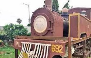 पुरी के बीएनआर होटल में रखे एक सदी पुराने भाप के इंजन को दिया गया नया रूप