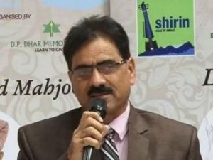  विख्यात कश्मीरी लेखक अजीज हाजिनी का निधन