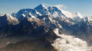  पुणे की टीम ने हिमालय में माउंट मांडा को फतह किया