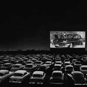 ड्राइव-इन थियेटर में खुले आसमान के नीचे कार में बैठकर फिल्म का आनंद ले सकेंगे दर्शक