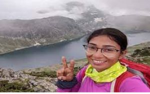 बेंगलुरू की 'अल्पाइन गर्ल' ने कश्मीर में ऊंचाई पर स्थित 50 झीलों तक चढ़ाई का रिकॉर्ड बनाया