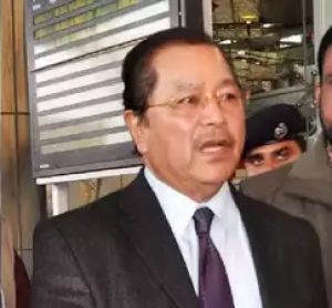 पूर्व मुख्यमंत्री ने राजनीति से संन्यास लेने की घोषणा की पूर्व मुख्यमंत्री ने राजनीति से संन्यास लेने की घोषणा की