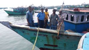 आंध्र प्रदेश सर्वाधिक प्रभावित, तमिलनाडु में फंसे नागरिकों को नाव से बचाया गया