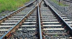रेल पटरियों को मलत्याग से मुक्त रखा जाए: एनजीटी