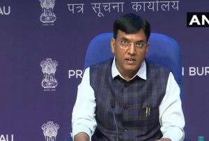 अभी तक देश में कोरोना वायरस के ओमीक्रोन स्वरूप का कोई मामला नहीं मिला : मांडविया अभी तक देश में कोरोना वायरस के ओमीक्रोन स्वरूप का कोई मामला नहीं मिला : मांडविया