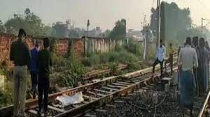रेलवे स्टेशन के पास बम फटा, एक की मौत