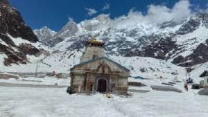  केदारनाथ एवं बदरीनाथ में हिमपात, मैदानी क्षेत्रों में आसमान में बादल छाये रहे