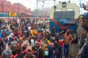   परीक्षार्थियों के विरोध-प्रदर्शन के बाद रेलवे ने एनटीपीसी, लेवल-1 की परीक्षाएं स्थगित कीं