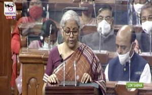  वित्‍त मंत्री निर्मला सीतारामन ने संसद में वर्ष 2022-23 का बजट पेश किया, पूंजीगत परिव्‍यय में 35.4 प्रतिशत की बढोतरी  