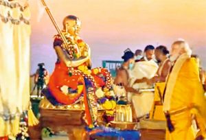 प्रधानमंत्री ने 216 फुट ऊंची 'स्टैच्यू ऑफ इक्वैलिटी' प्रतिमा का अनावरण किया