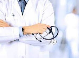 निजी चिकित्सा कॉलेजों में 50 प्रतिशत सीटों की फीस सरकारी संस्थानों के बराबर हो : एनएमसी