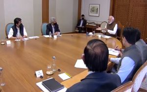 यूक्रेन में फंसे भारतीय नागरिकों के निकासी अभियान के लिए केन्‍द्र  चार केबिनेट मंत्रियों को यूक्रेन के पडोसी देशों में भेजेगा