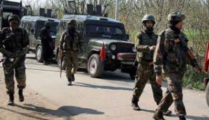 अलग-अलग मुठभेड़ों में जैश का पाकिस्तानी कमांडर सहित चार आतंकवादी मारे गए, एक गिरफ्तार