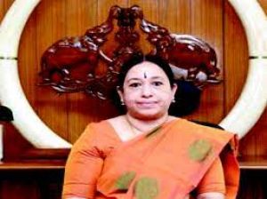  जिलाधिकारी ए गीता ने सांस्कृतिक उत्सव में प्रस्तुत किया &lsquo;कथकली&rsquo;