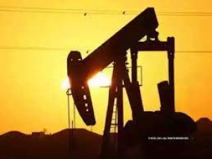 भारत ने अपने रणनीतिक भंडार से 50 लाख बैरल तेल जारी करने के लिए सहमति दी : केंद्र