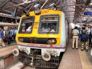 आरपीएफ ने अवैध टिकट बुकिंग के खिलाफ अभियान में 1,450 से अधिक दलालों को गिरफ्तार किया आरपीएफ ने अवैध टिकट बुकिंग के खिलाफ अभियान में 1,450 से अधिक दलालों को गिरफ्तार किया