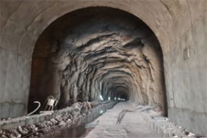 लद्दाख से जोड़ने के लिए दुनिया की सबसे ऊंची सुरंग बनाएगा