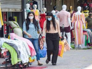 कोविड-19: मामलों में वृद्धि के मद्देनजर दिल्ली के बाजारों में फिर से लागू हुए नियम