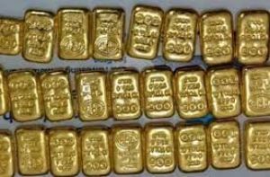  विमान यात्रियों से तीन किलोग्राम सोना बरामद, तीन गिरफ्तार