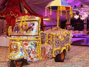 ई-रिक्शा में सवार होकर जीवन संगिनी को लेने पहुंचा नेत्रहीन दुल्हा