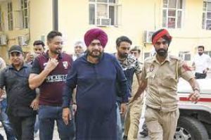 सिद्धू को पटियाला जेल की बैरक संख्या 10 में रखा गया, पहली रात खाना नहीं खाया
