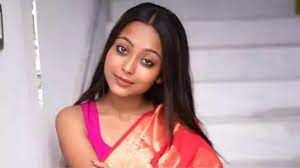 फ्लैट में मॉडल ने की खुदकुशी