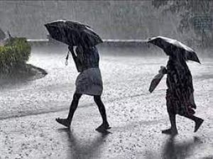  बंगाल, पड़ोसी राज्यों में पहुंचा मानसून  ;   भारी बारिश की संभावना