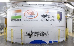  इसरो ने फ्रेंच गयाना के कौरू से भारत के संचार उपग्रह जीसैट-24 का सफलतापूर्वक प्रक्षेपण किया